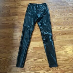 Wilfred Free Aritzia Black Faux Leather High Waist Leggings Size Small
